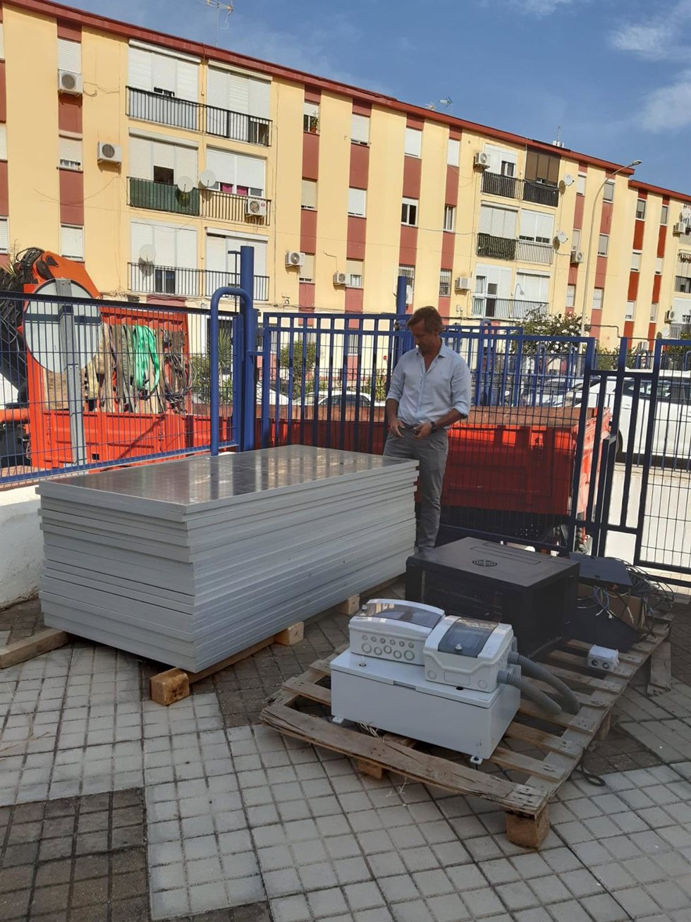 Endesa dona material utilizado en la planta de San Antonio para darle una segunda vida.
