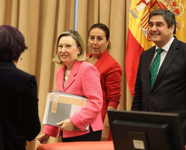 La Secretaria de Estado de Defensa, María Amparo Valcarce, a su llegada a la Comisión de Defensa del Congreso de los Diputados