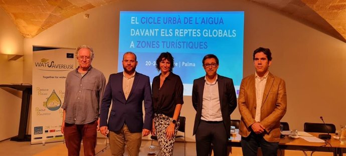 Mir explica que la salinización es uno de los "principales obstáculos" para la reutilización del agua en Baleares.