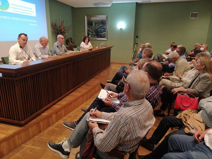 Los regantes de AVA-ASAJA acuerdan emprender movilizaciones por los costes energéticos