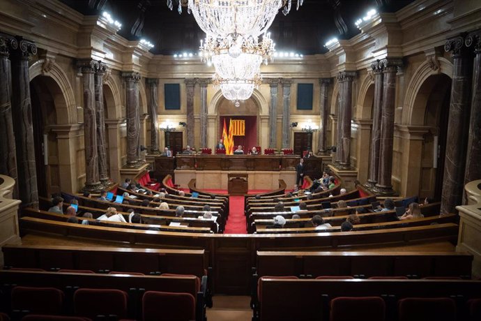 Imagen de archivo del pleno del Parlament. 