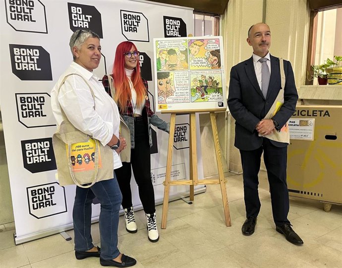 Presentación de la campaña en una oficina de Correos de la capital aragonesa.