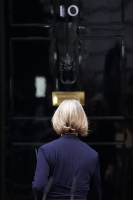 20 October 2022, United Kingdom, London: UK Prime Minister Liz Truss leaves after making a statement outside 10 Downing Street where she announced her resignation as Prime Minister after 45 days in office. Photo: Kirsty O'connor/PA Wire/dpa