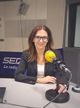 La periodista Esther Bazán