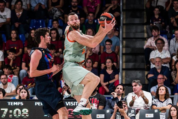FC Barcelona - Cazoo Baskonia