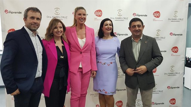 Acto del quinto aniversario de la Clínica Doctora Isabel Cruz