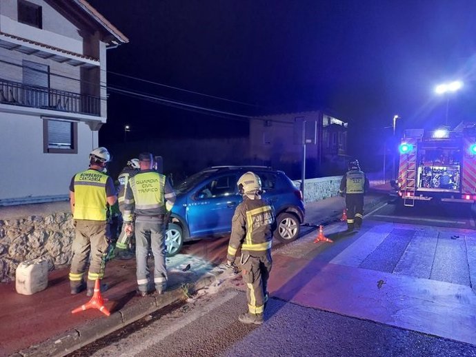 El coche contra el muro