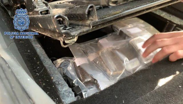 Archivo - 24 Detenidos Y 20 Kilos De Cocaína Incautados A Una Banda Que Distribuía Droga Con Vehículos 'Caleteados'