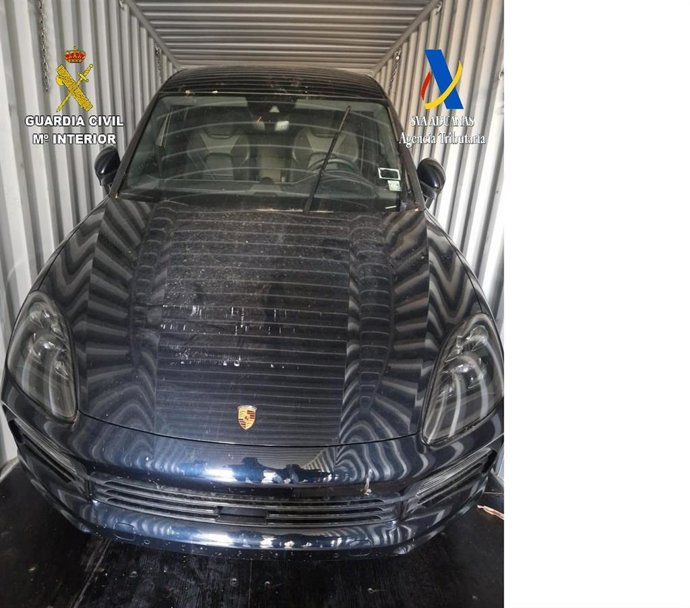 Uno de los vehículos interceptados en el Puerto de Algeciras.