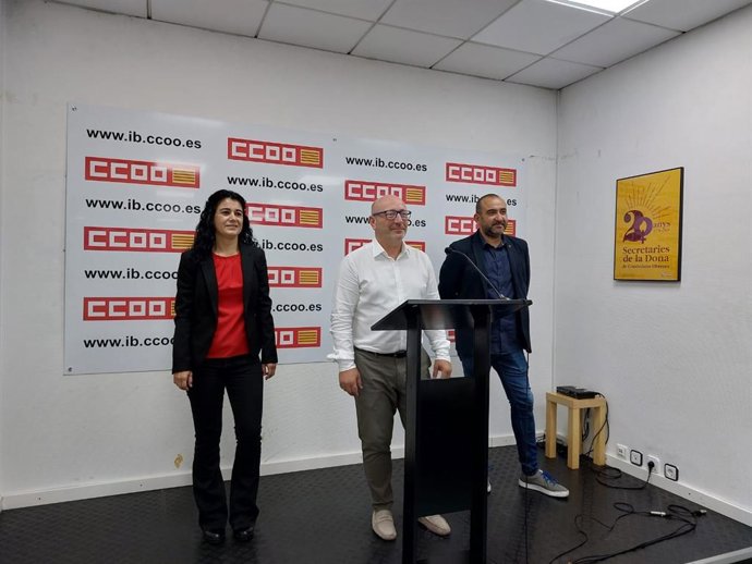 (I-D) La Secretaria General De CCOO En La Comunitat Valenciana, Ana García; El Secretario General De CCOO Baleares, José Luis García, Y El Secretario General De CCOO Cataluña, Javier Pacheco