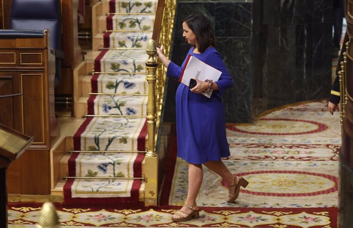 La ministra de Derechos Sociales y Agenda 2030, Ione Belarra, después de intervenir durante una sesión plenaria, a 28 de septiembre de 2022, en Madrid (España). Durante la sesión plenaria se ha debatido la convalidación o derogación del Real Decreto ley