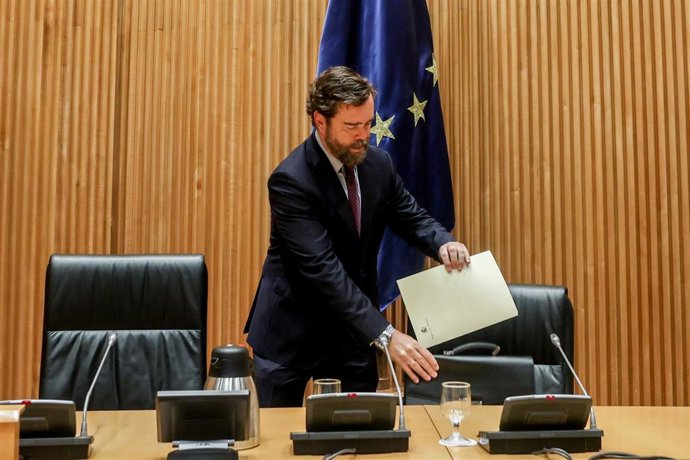 El portavoz de Vox en el Congreso, Iván Espinosa de los Monteros, a su llegada a una jornada El Poder Judicial: el camino hacia una independencia en el Congreso de los Diputados