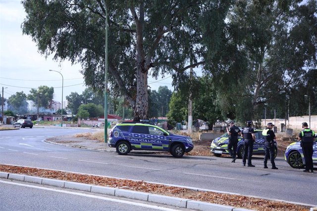 Despliegue policial junto al asentamiento de El Vacie como consecuencia de varios tiroteos.