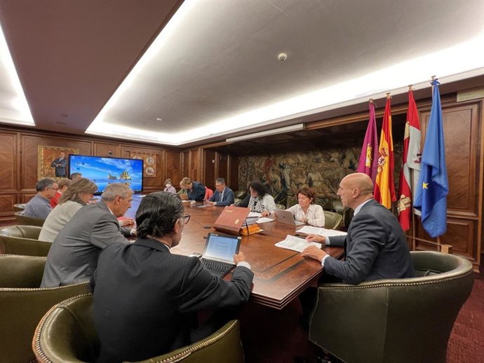 Reunión de la Junta Local del Ayuntamiento de León.