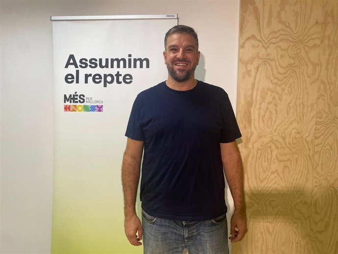 Archivo - El coordinador general de MÉS y candidato a la presidencia del Govern, Lluís Apesteguía.