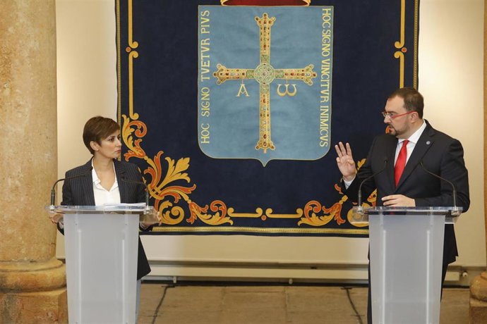 La ministra Portavoz y de Política Territorial, Isabel Rodríguez y el presidente del Principado de Asturias, Adrián Barbón.