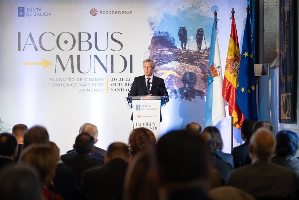El presidente de la Xunta,Alfonso Rueda, en la inauguración del congreso internacional 'Iacobus Mundi: cidades e territorios xacobeos do mundo'.
