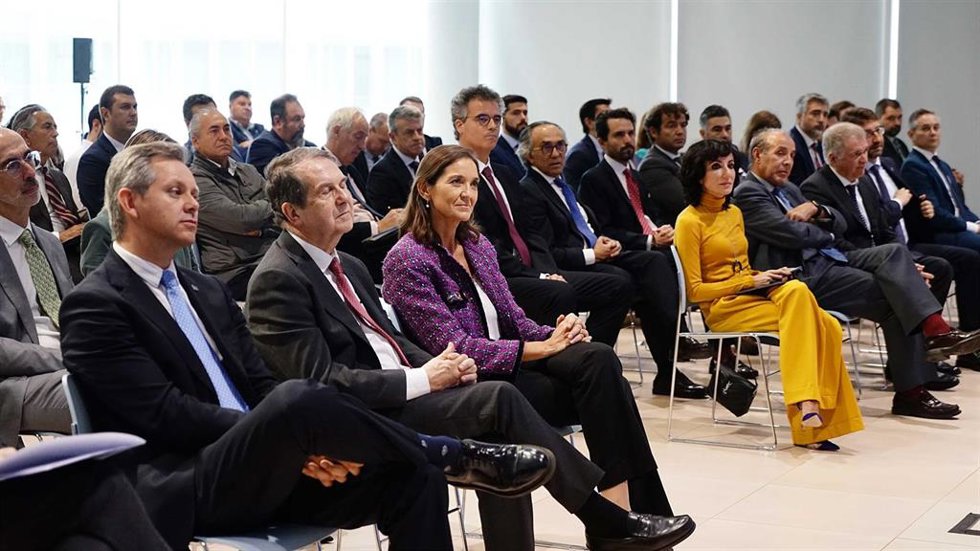 La ministra de Industria, Comercio y Turismo, Reyes Maroto, este viernes en Vigo. 