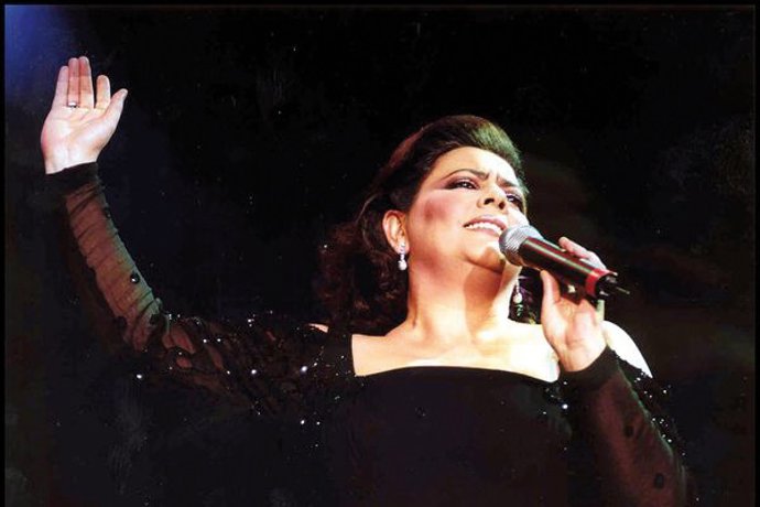 La sevillana más universal reinterpretará, si el tiempo lo permite, algunas de las rancheras y baladas mas conocidas en un concierto en donde no faltarán las colaboraciones.