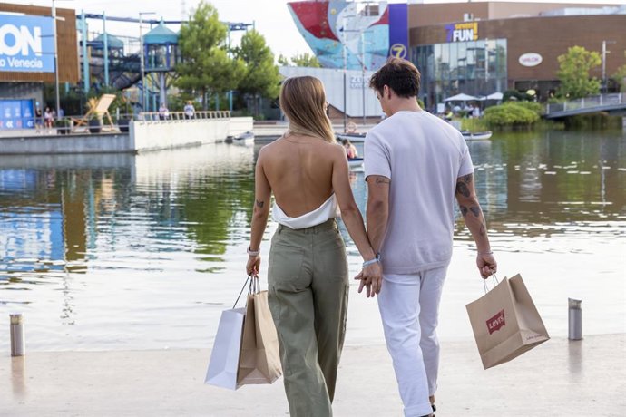 Archivo - Puerto Venecia se consagra como el único complejo comercial de España con un Solal Marketing Award en 2022