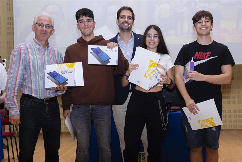 El equipo 'GG Júpiter' del Instituto de Educación Secundaria Galileo Galilei de Dos Hermanas