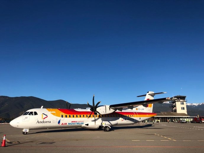 El avión que operó el primer vuelo entre Madrid y la Seu d'Urgell el 18 de diciembre de 2021.