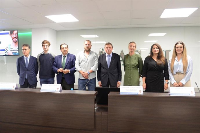 El ministro de Agricultura, Luis Planas, en la entrega de los premios de Asaja