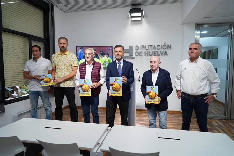 Moguer acoge el fin de semana unas Jornadas de Balonmano de "primer nivel".