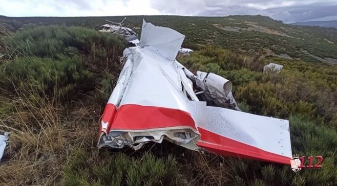 Imagen del avión siniestrado en Porto, Zamora.