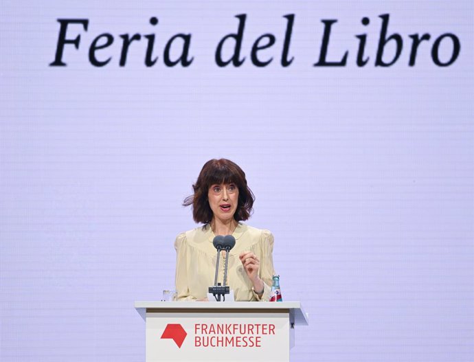 18 October 2022, Hessen, Frankfurt_Main: Spanish author Irene Vallejo speaks during the opening of the Frankfurt Book Fair in the hall of the Congress Center. Photo: Arne Dedert/dpa