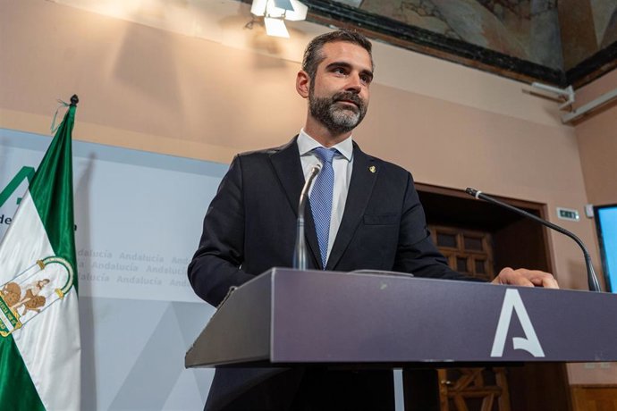 El consejero de Sostenibilidad, Medio Ambiente y Economía Azul y portavoz del Gobierno, Ramón Fernández Pacheco, en una imagen de archivo 
