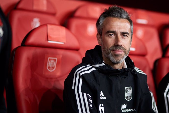 Jorge Vilda head coach of Spain looks on prior the Wonens International Friendly match between Spain and USA at El Sadar on October 11, 2022, in Pamplona, Spain.