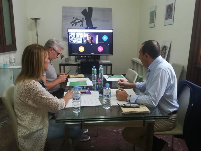 Reunión de los responsables de las áreas de Servicios Sociales, Mayores y Discapacidad del PSOE-A