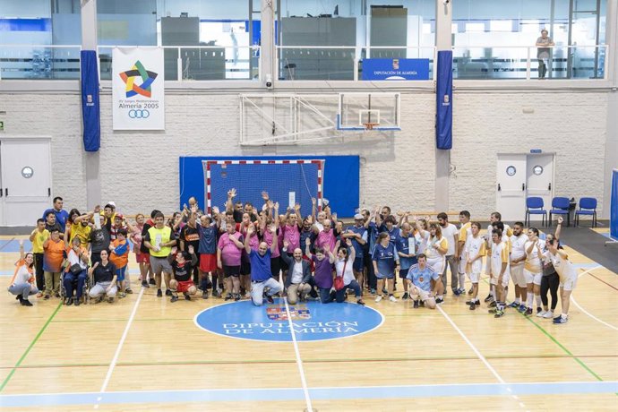 Fase final del campeonato de fútbol sala adaptado 'Almería juega limpio'