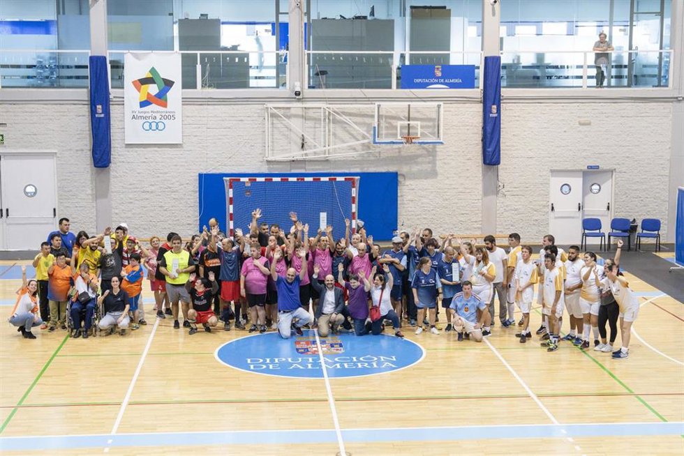 Fase final del campeonato de fútbol sala adaptado 'Almería juega limpio'