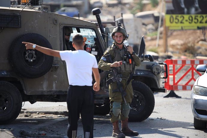 Militares isarelíes cerca de Jerusalén