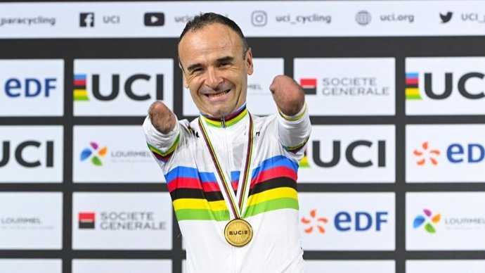 Ricardo Ten conquista otros dos oros en el Mundial de Ciclismo en Pista Adaptado