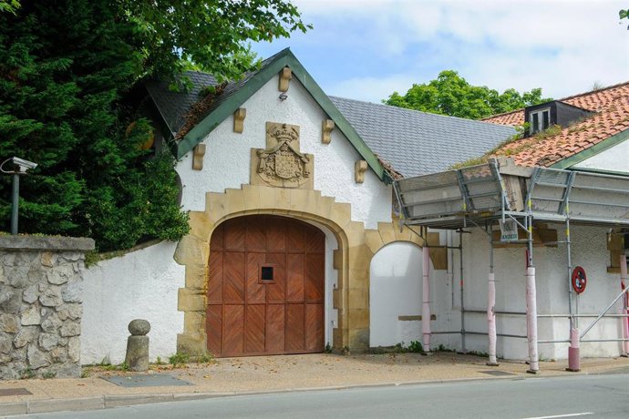 Archivo - El edificio del Palacio de la Cumbre.