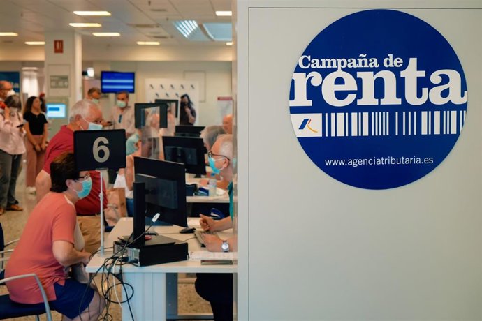 Archivo - Campaña declaración de la Renta