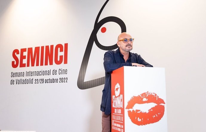 El director italiano Emanuele Crialese visita la Seminci para presentar 'L'Immensit'.