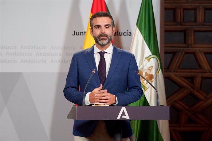 El consejero de Sostenibilidad, Medio Ambiente y Economía Azul y portavoz del Gobierno andaluz, Ramón Fernández-Pacheco, en una fotografía de archivo