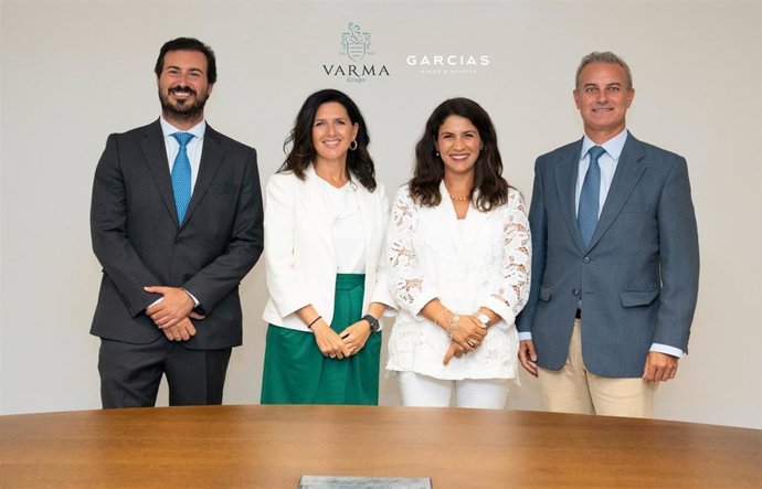 Equipos directivos de Varma y de Garcias Wine & Spirits