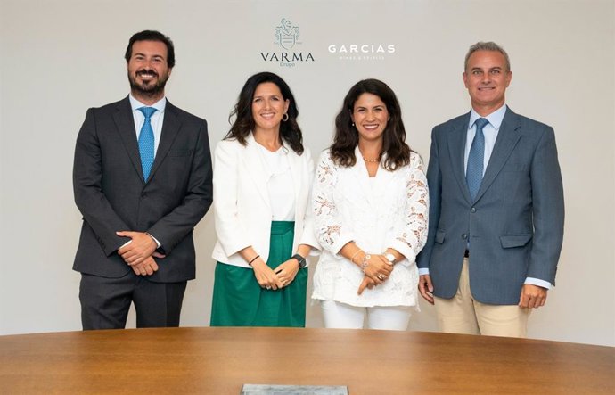 Equipos directivos de Varma y de Garcias Wine & Spirits