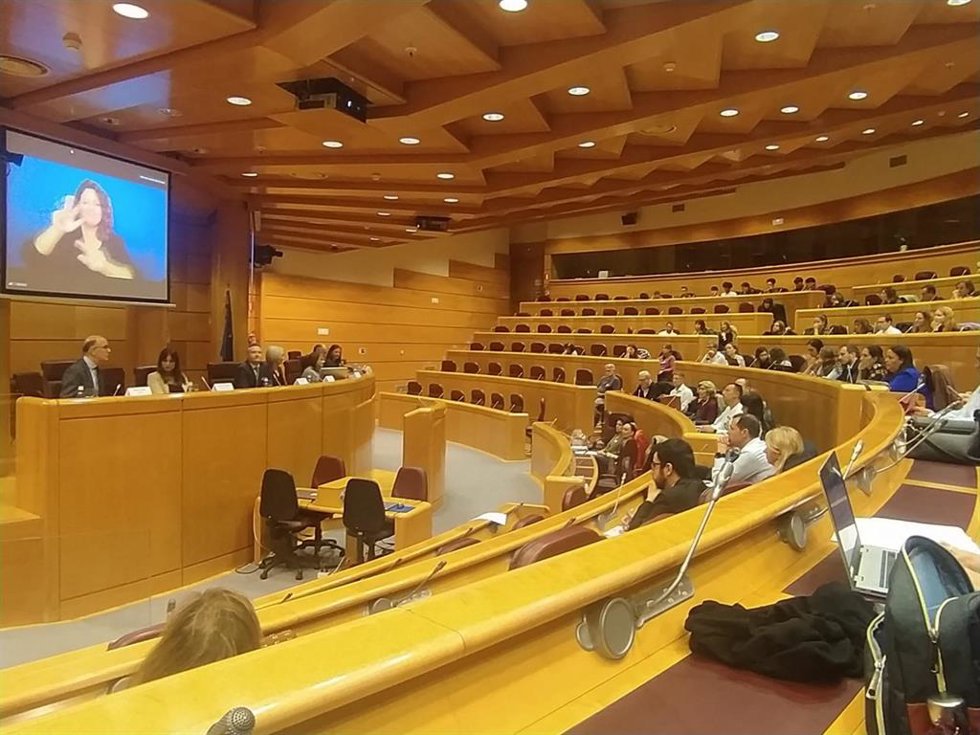 La jornada 'Bullying y discapacidad en la Escuela', organizada por el Consejo Español para la Defensa de la Discapacidad y la Dependencia (CEDDD) en el Senado, con el apoyo del senador de UPN Alberto Catalán.