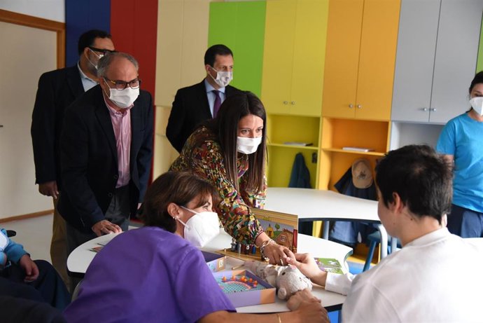 La consejera de Bienestar Social de C-LM, Bárbara García Torijano, en el Cadig 'Santa María de Benquerencia