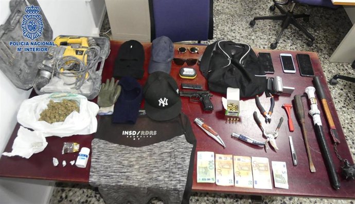 Material intervenido en la operación policial