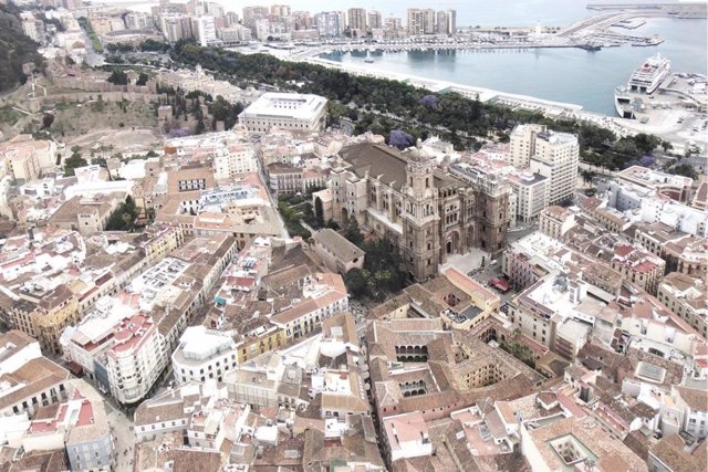 Archivo - Catedral de Málaga en una imagen de archivo 