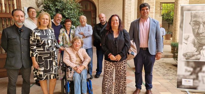 El Palacio Marqueses de La Algaba acoge una muestra sobre las secuelas de la poliomelitis.