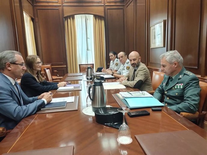 El subdelegado del Gobierno en Málaga, Javier Salas, ha presidido esta lunes un encuentro sobre el Plan Director.