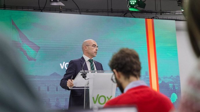 El vicepresidente de Vox Jorge Buxadé en rueda de prensa